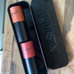 NWOT NUDESTIX Glamzilla Dirty 30 Blush Kit in Tin